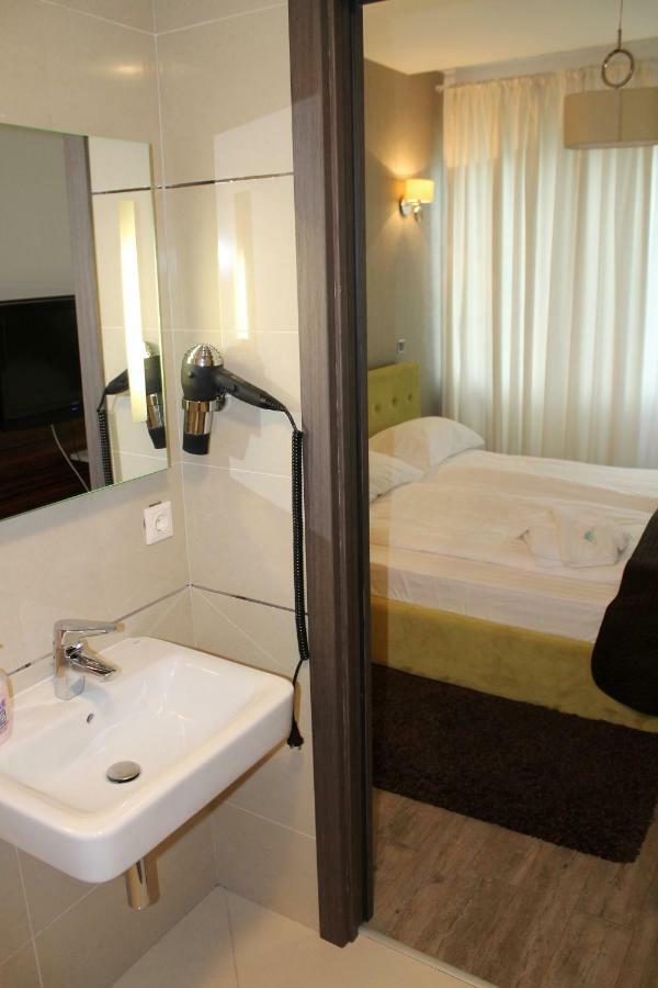 Silver Mountain Apartment A32 - 3 Rooms 3 Bathrooms Poiana Brasov Exteriör bild